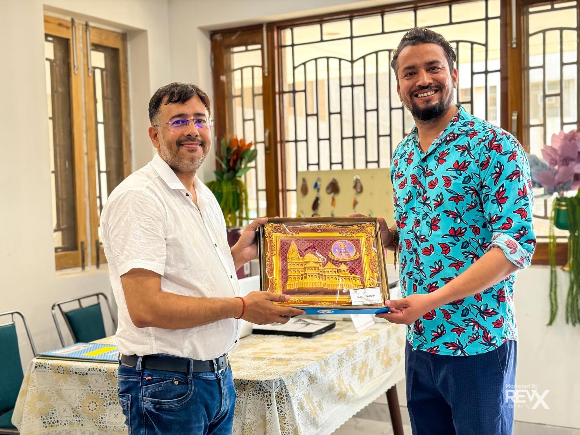 Guru Sadan A Luxe Stay Ayodhya 外观 照片