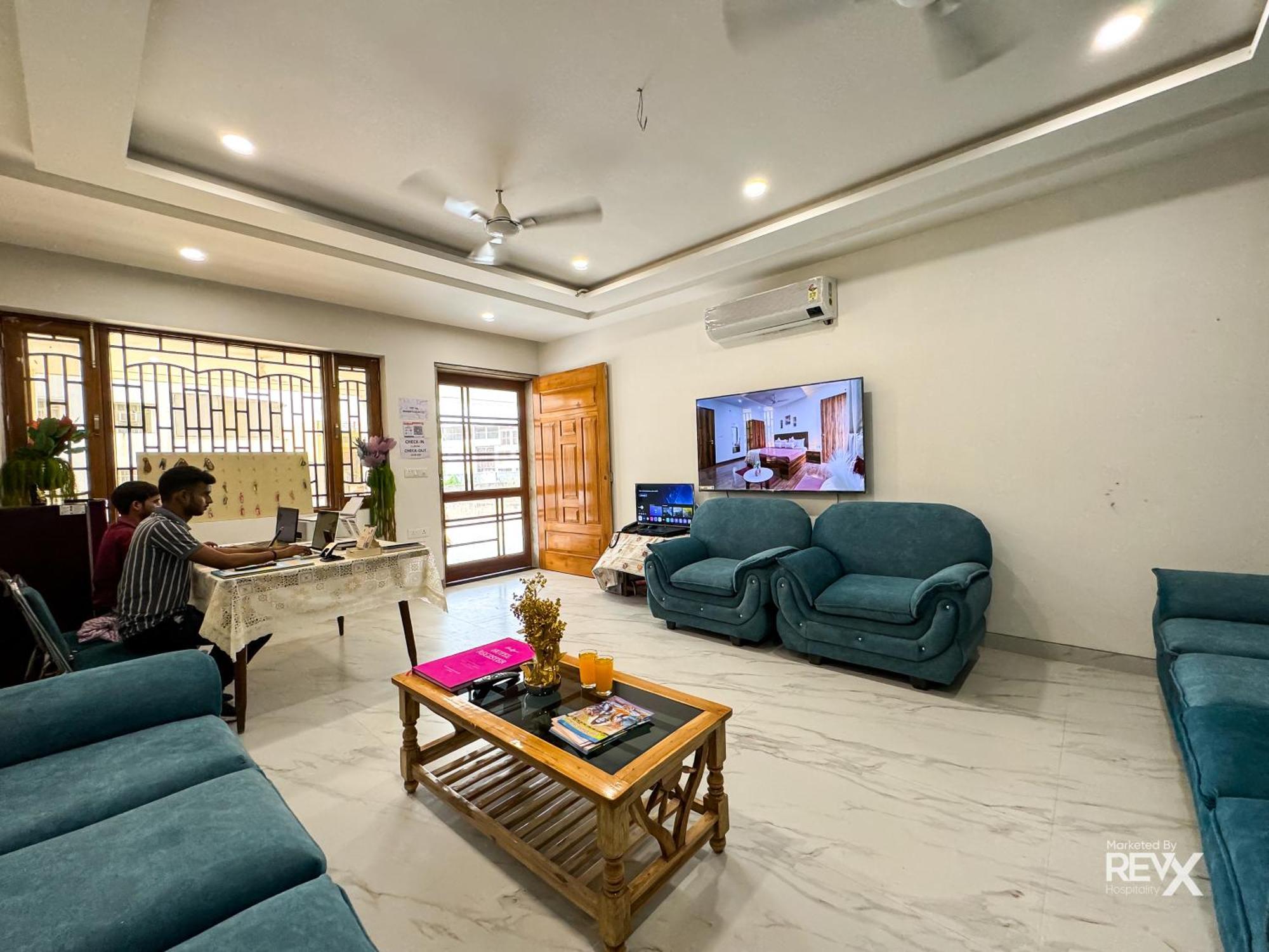 Guru Sadan A Luxe Stay Ayodhya 外观 照片