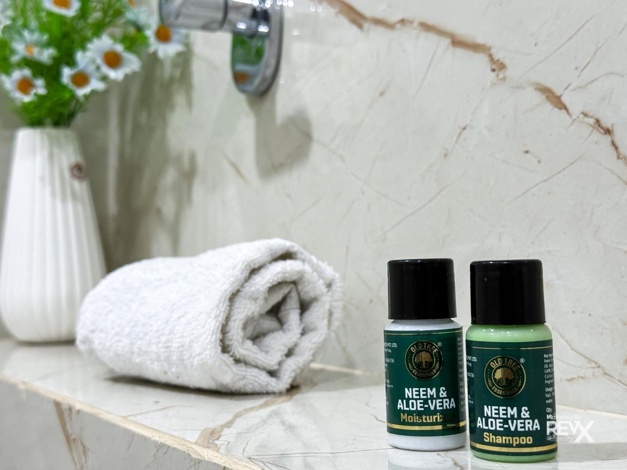 Guru Sadan A Luxe Stay Ayodhya 外观 照片